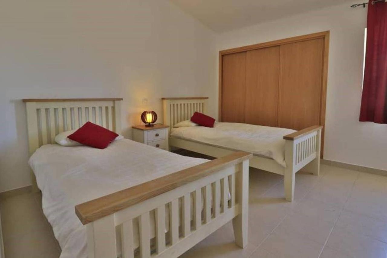 Casa Vale Do Lobo 832A - Charming Townhouse Ac Few Minutes Walk From Beach Praca Hotel Buitenkant foto